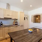 Ferienhaus 6 Bedroom Cozy In Passignano Sul T *