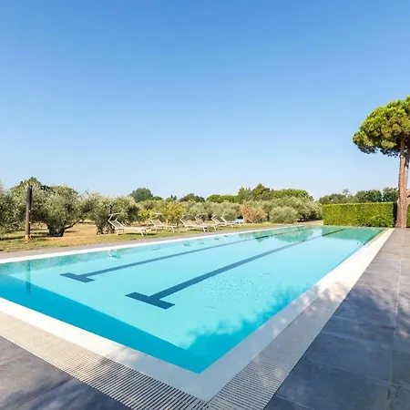 Casa vacanze 6 Bedroom Cozy In Passignano Sul T Passignano sul Trasimeno