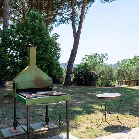 Casa vacanze 6 Bedroom Cozy In Passignano Sul T *