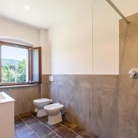 Beautiful In Passignano Sul T Vakantiehuis Passignano sul Trasimeno