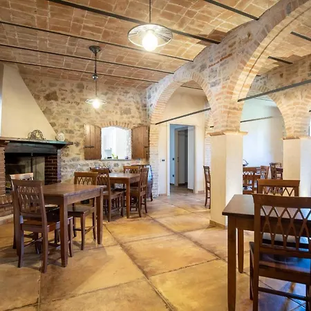 Beautiful In Passignano Sul T Vakantiehuis