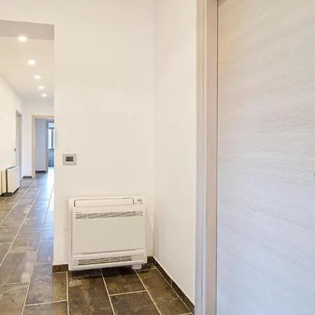 6 Bedroom Cozy In Passignano Sul T