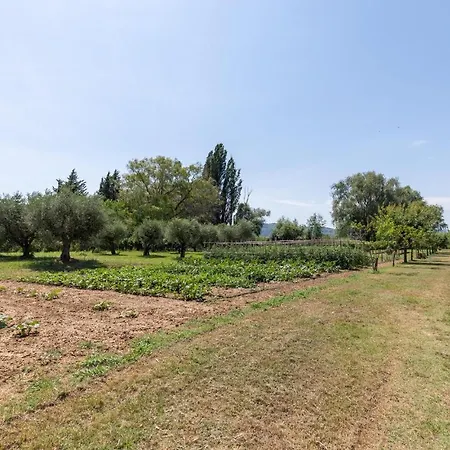 Casa vacanze 6 Bedroom Cozy In Passignano Sul T *